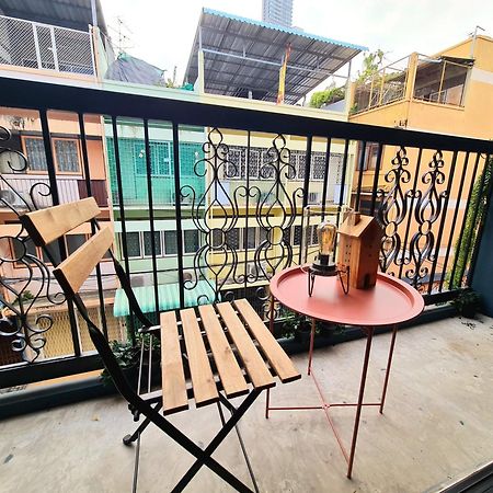 Meemaw'S House Hostel Bangkok Ngoại thất bức ảnh